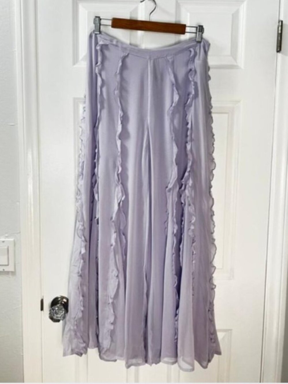 By Anthropologie Sheer Ruffle Flare Pants in Lavender – Size 6 – NWT - Picture 5 of 10